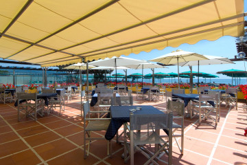 Beach Bar Italian Riviera Holidays