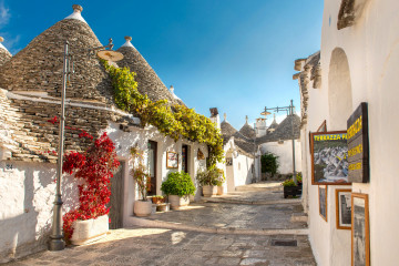 Alberobello Trulli Houses, Puglia Holidays