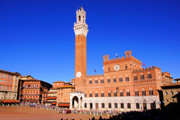 Holidays to Tuscany, Siena Piazza del Campo