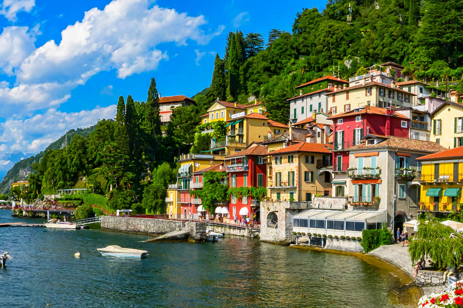 Lake Como and Lake Maggiore - All Inclusive by express coach · Mistral ...